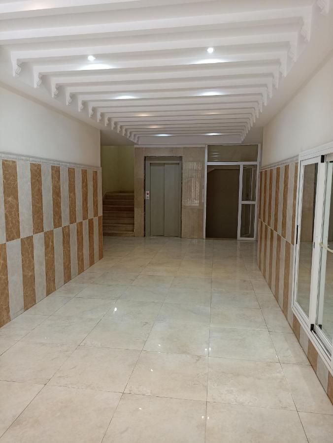 Appartement Familial Au Centre De Nador Ville エクステリア 写真
